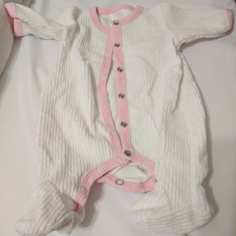 Coccoli Newborn onesie with matching hat